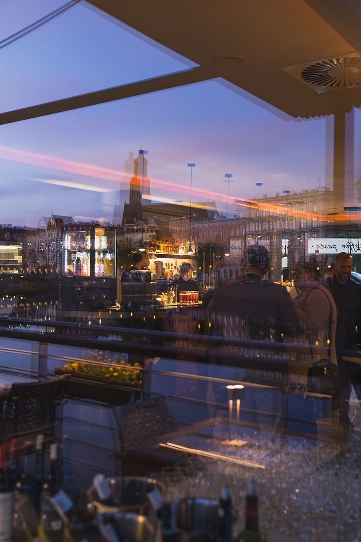 View of the Oder and Wrocław from the Przystań & Marina terrace, photo 06